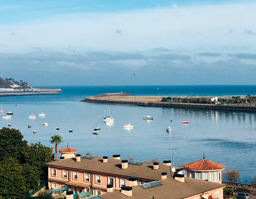 Vistas a la bahía de Txingudi